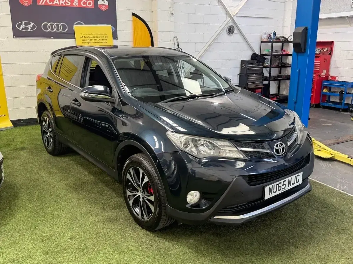 Używany Toyota RAV4 124 KM (91 kW) 2015 Szary SUV