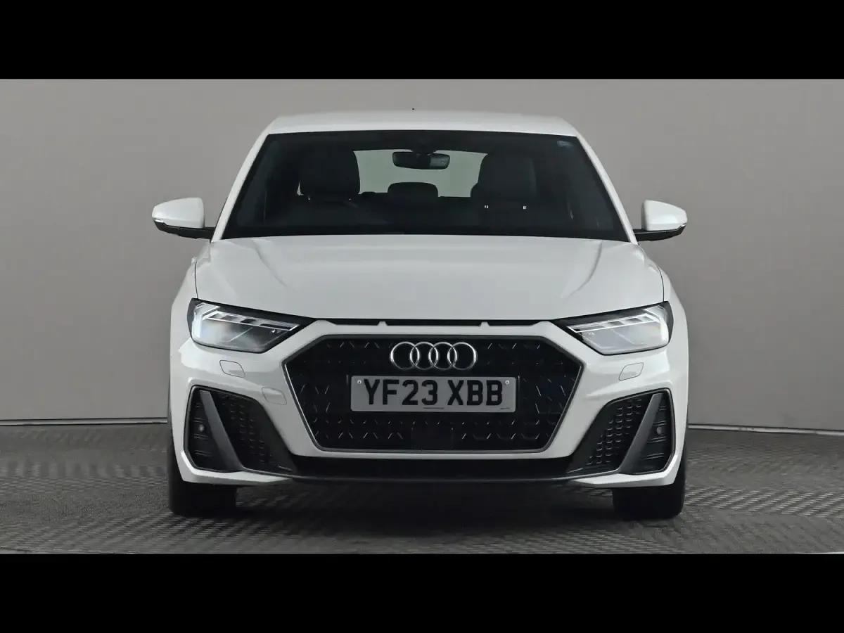 Used Audi A1 S-Line 150 HP (110 kW) 2023 White SUV