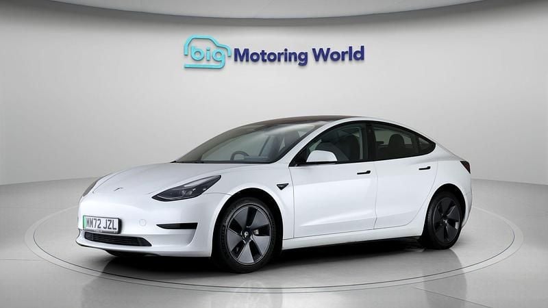 Used Tesla Model 3 RWD 222 kW (302 HP) 2022 White Sedan