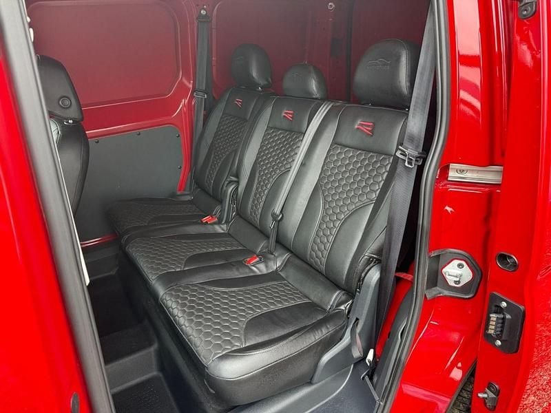 Used VW Caddy 122 HP (89 kW) 2023 Red MPV