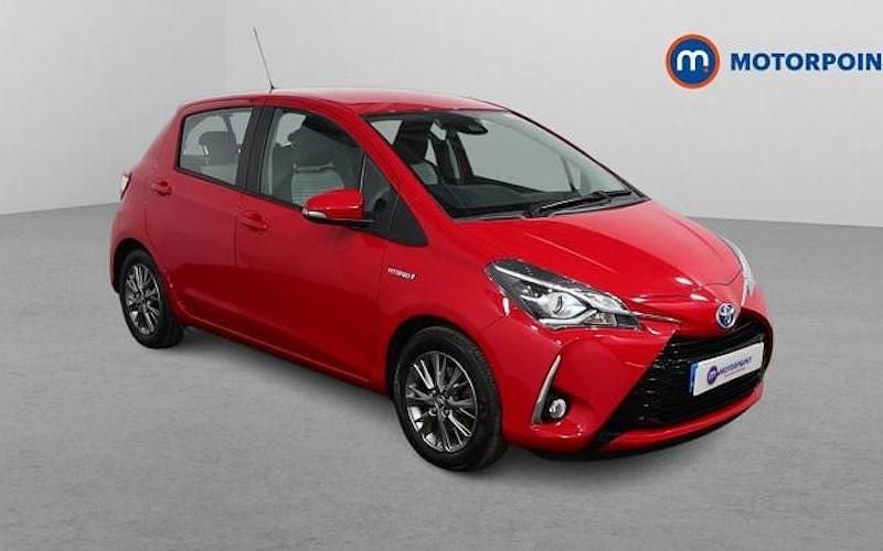 Used 2020 Toyota Yaris Hybrid Hatchback | £12,499 (Super price) - Image 1/4