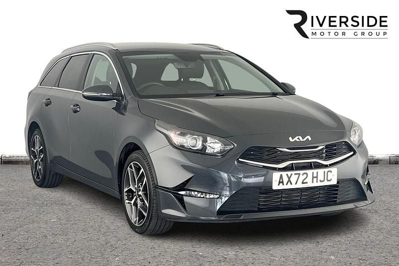 Dark penta metal (premium) Used 2023 Kia Ceed Sportswagon 3 Estate | £17,990 (Expensive) - Image 1/4