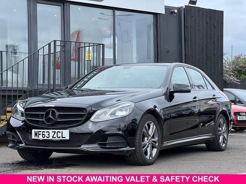 Black Used 2013 Mercedes E250 SE Sedan | £8,290 (Fair price) - Image 1/4