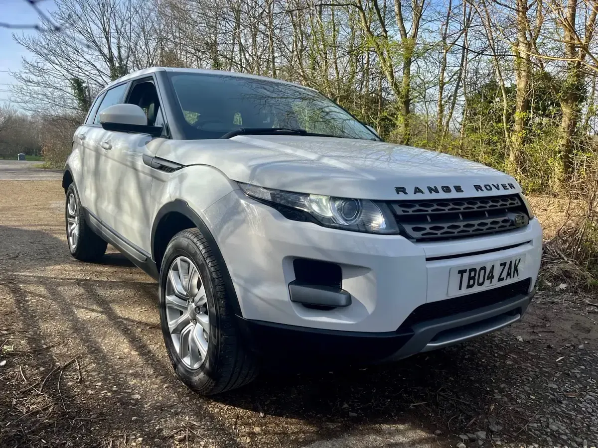 Used Land Rover Range Rover evoque Pure 150 HP (110 kW) 2015 White Estate
