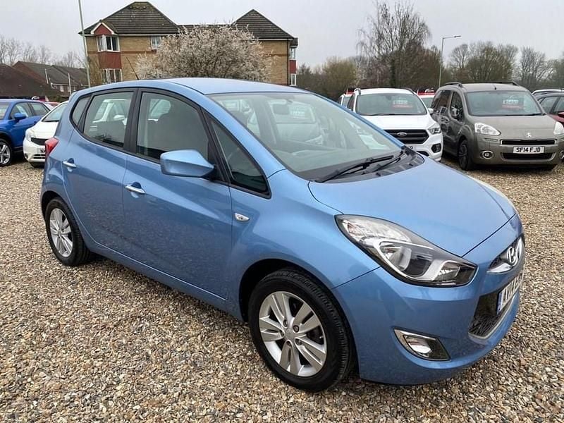 Used Hyundai ix20 Active 90 HP (66 kW) 2014 Blue Hatchback