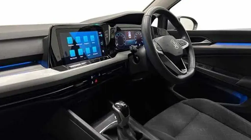Used VW Golf VIII Life 130 HP (95 kW) 2023 Grey Hatchback
