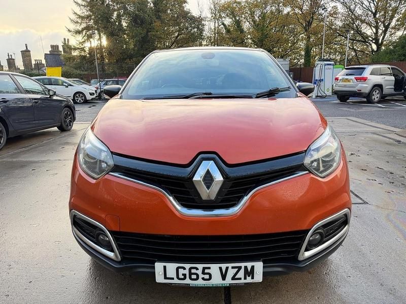 Used Renault Captur Dynamique 90 HP (66 kW) 2015 Orange/black SUV