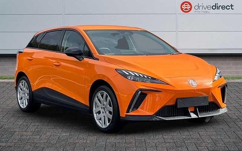 Tri coat volcano orange Used 2024 MG MG4 EV Trophy Hatchback | £22,345 (Super price) - Image 1/4