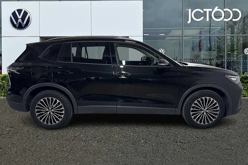 Used VW Tiguan Match 150 HP (110 kW) 2025 Black SUV