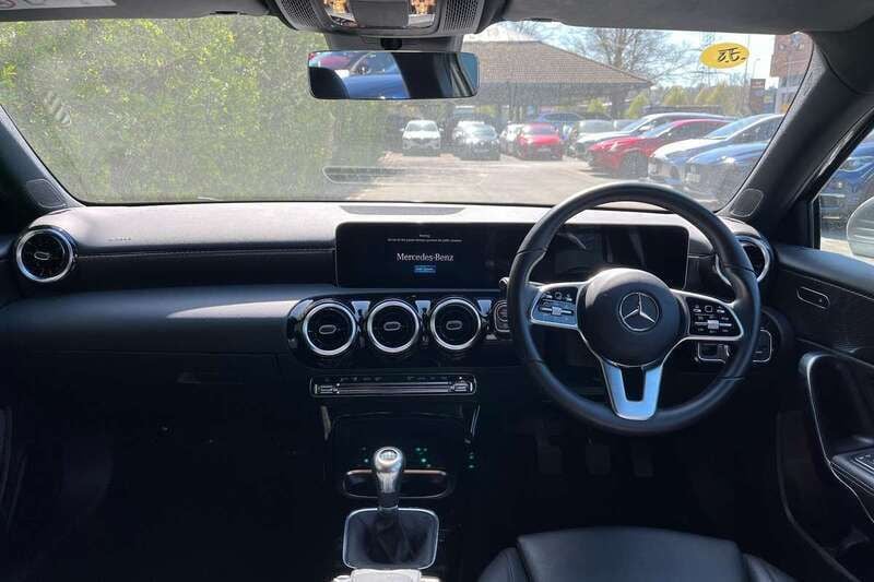Image 3/4