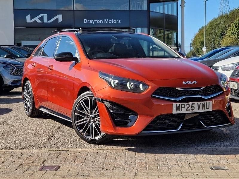 Orange Used 2025 Kia ProCeed GT-Line S Hatchback | £23,700 (Fair price) - Image 1/4