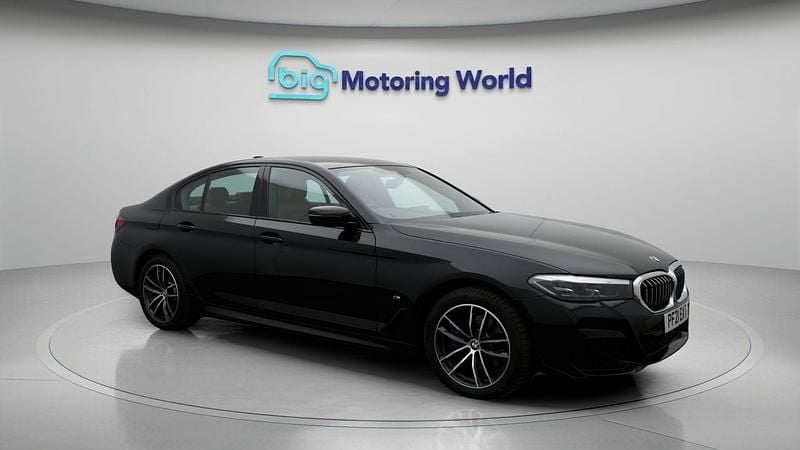 Used 2021 BMW 530e M Sport Sedan | £20,800 (Fair price) - Image 1/4
