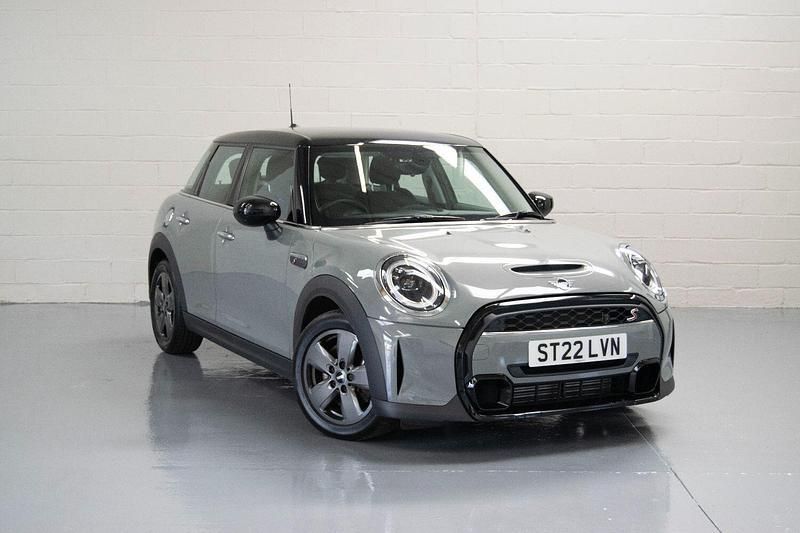 Grey Used 2022 Mini Cooper S Classic Hatchback | £17,495 (Super price) - Image 1/4