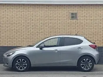 Used Mazda 2 Inclusive 90 HP (66 kW) 2016 Silver Hatchback