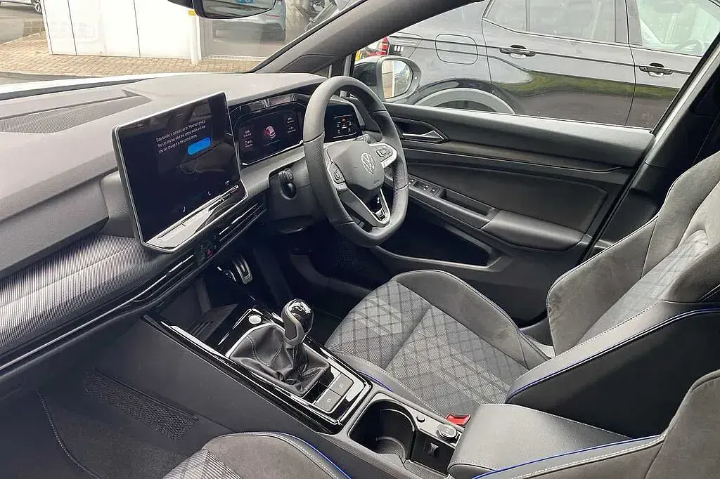 Used VW Golf VIII Black Edition 150 HP (110 kW) 2025 White Hatchback