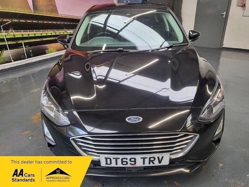 Used Ford Focus Titanium 120 HP (88 kW) 2020 Black Hatchback