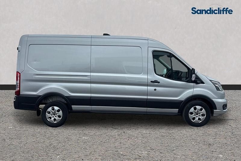 Second-hand Ford Transit Limited 165 CP (121 kW) 2026 Argintiu Van