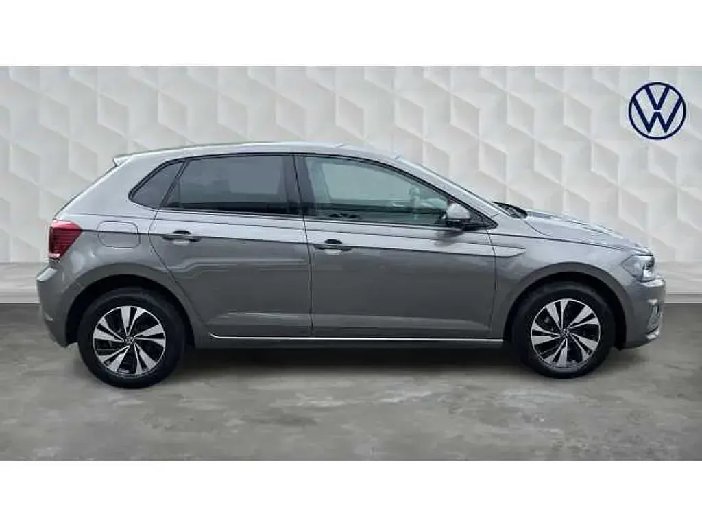 Begagnad VW Polo Match 95 HK (69 kW) 2021 Grå Halvkombi