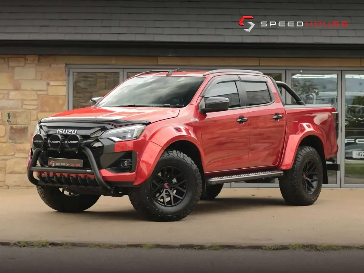 Used Isuzu D-Max 2025 Orange Pickup