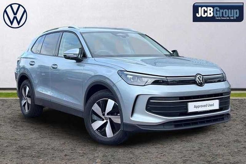 Used 2025 VW Tiguan SUV | £33,990 (Expensive) - Image 1/4