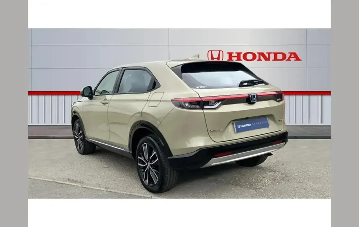 Used Honda HR-V Advance 131 HP (96 kW) 2024 Beige SUV