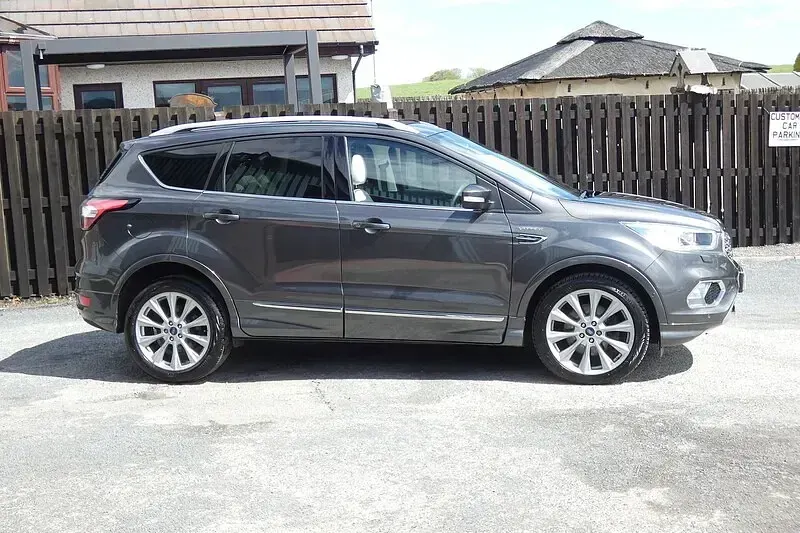 Used Ford Kuga Vignale 180 HP (132 kW) 2018 Grey SUV