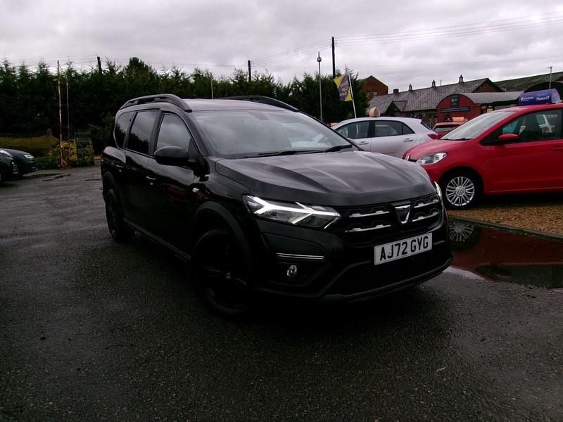 Black Used 2022 Dacia Jogger Extreme MPV | £12,000 (Fair price) - Image 1/4