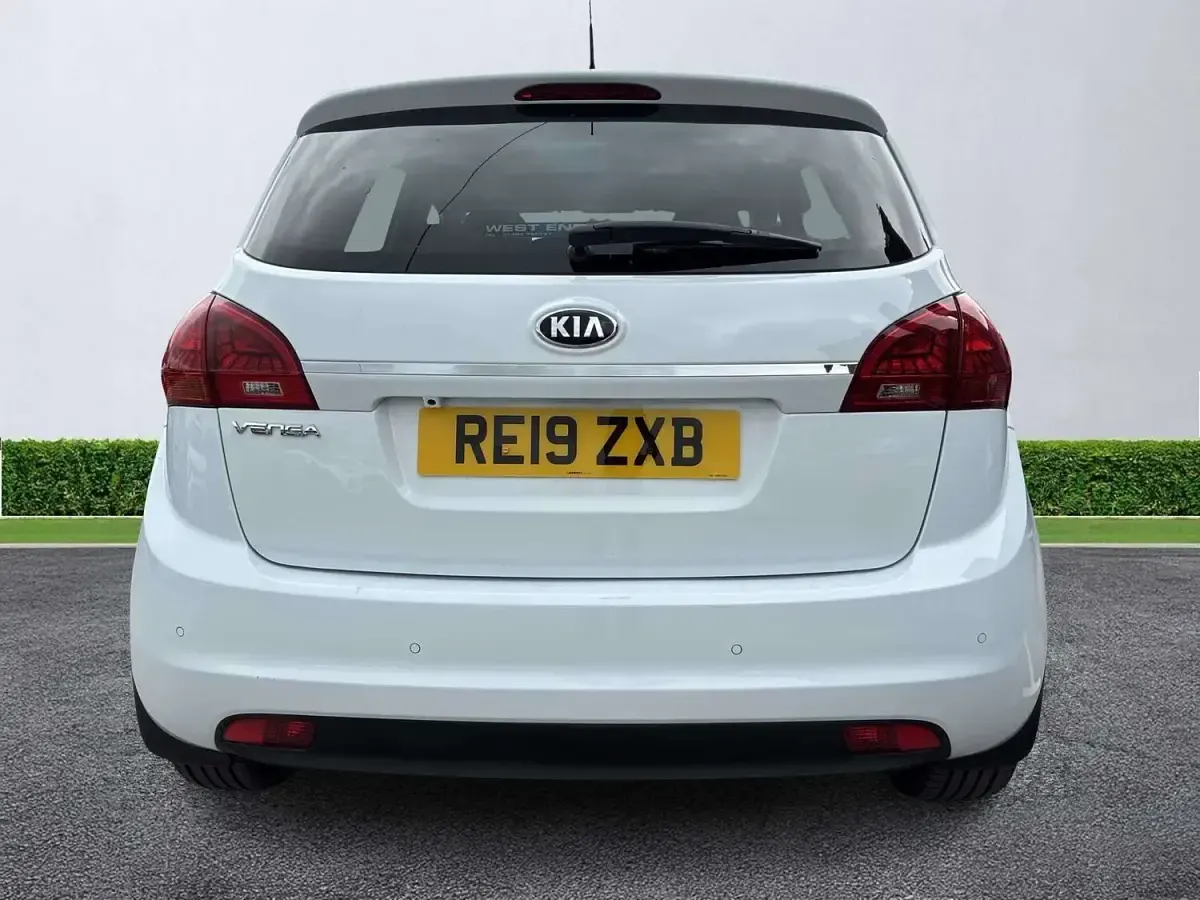 Used Kia Venga 123 HP (90 kW) 2019 White Hatchback