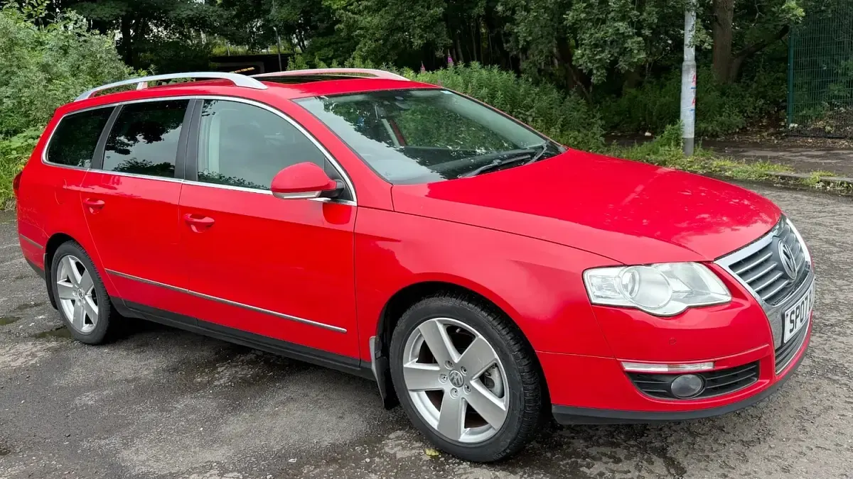 Used VW Passat SEL 2007 Red Estate
