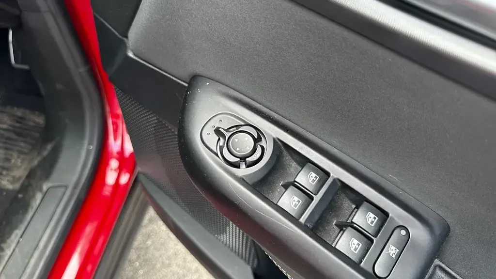 Used Alfa Romeo Tonale Sprint 2024 Red SUV