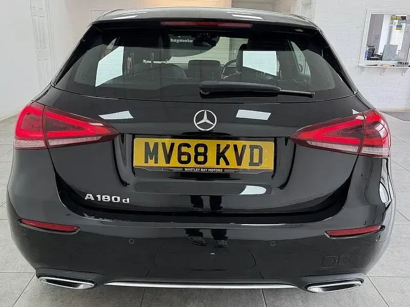 Used Mercedes A180 Executive 116 HP (85 kW) 2018 Black Hatchback
