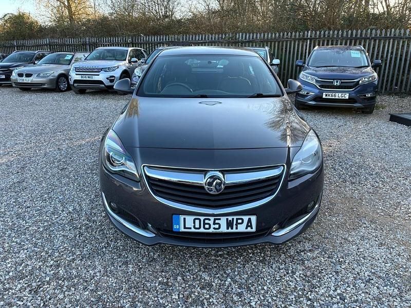 Used Vauxhall Insignia Edition 140 HP (102 kW) 2015 Grey Hatchback