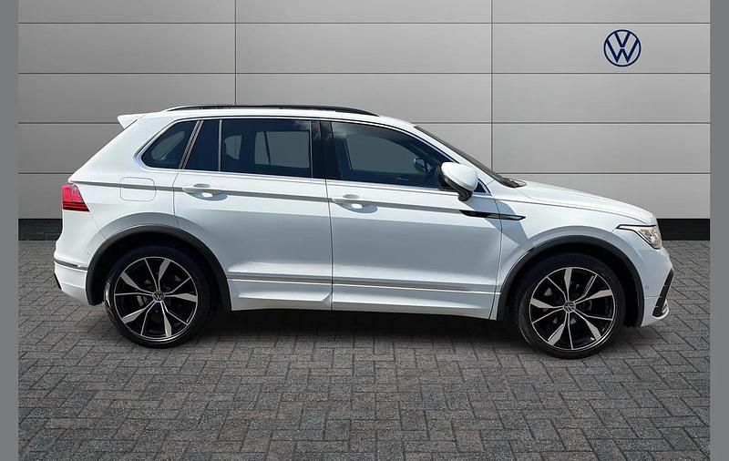 Used VW Tiguan R-line 150 HP (110 kW) 2023 White SUV