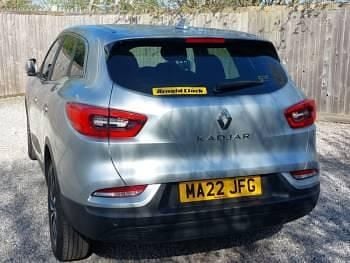 Usado Renault Kadjar Equilibre 140 HP (102 kW) 2022 Cinzento SUV