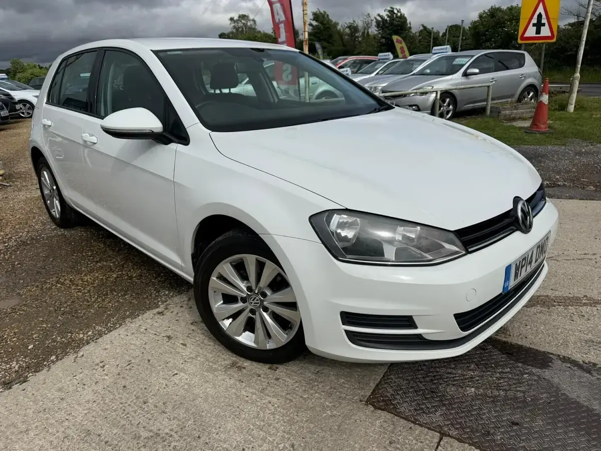 Used VW Golf VII SE 2014 White Hatchback