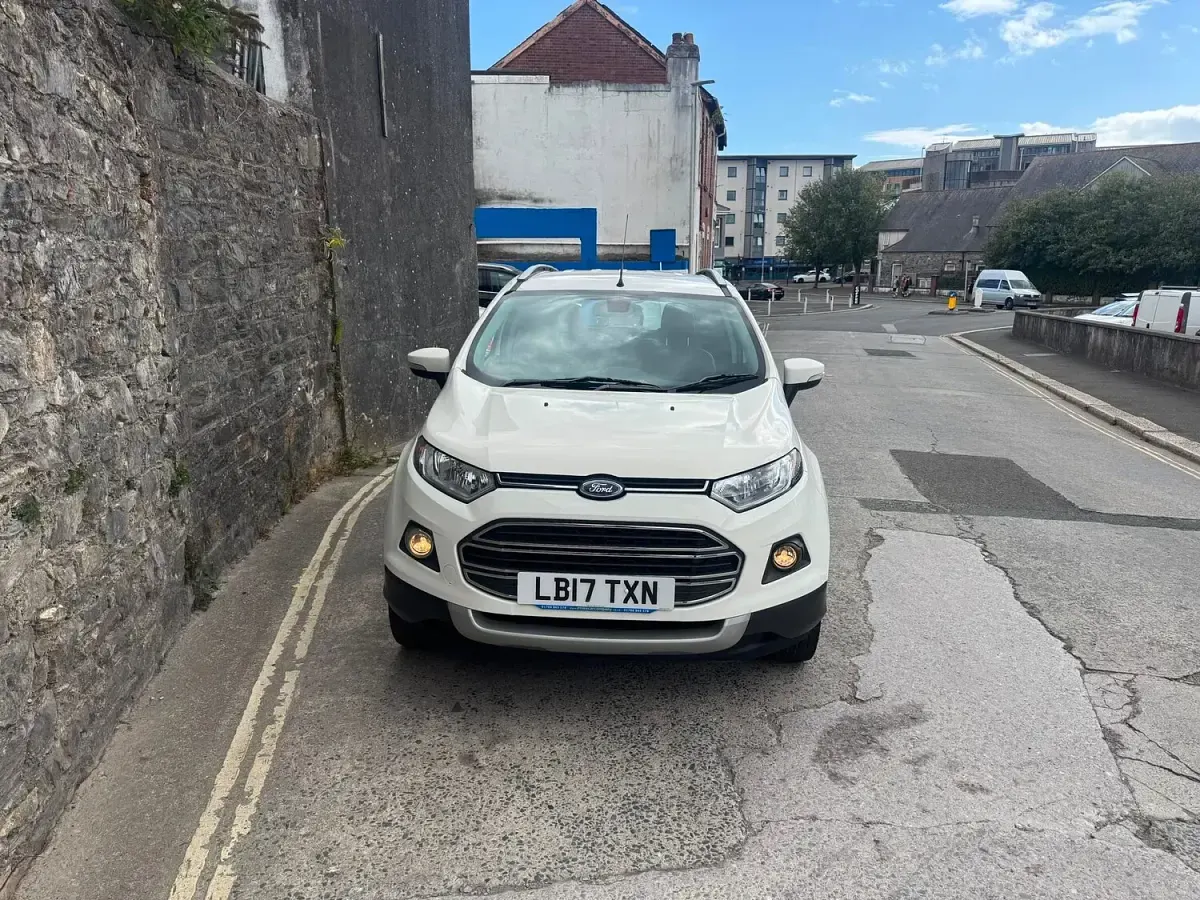 Used Ford Ecosport Titanium 112 HP (82 kW) 2017 White SUV
