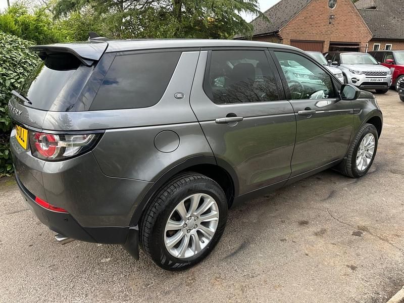 Used Land Rover Discovery Sport SE 180 HP (132 kW) 2015 Grey SUV
