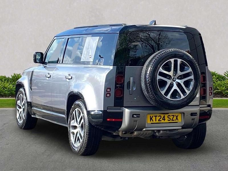 Used Land Rover Defender SE Dynamic 300 HP (220 kW) 2024 Grey SUV