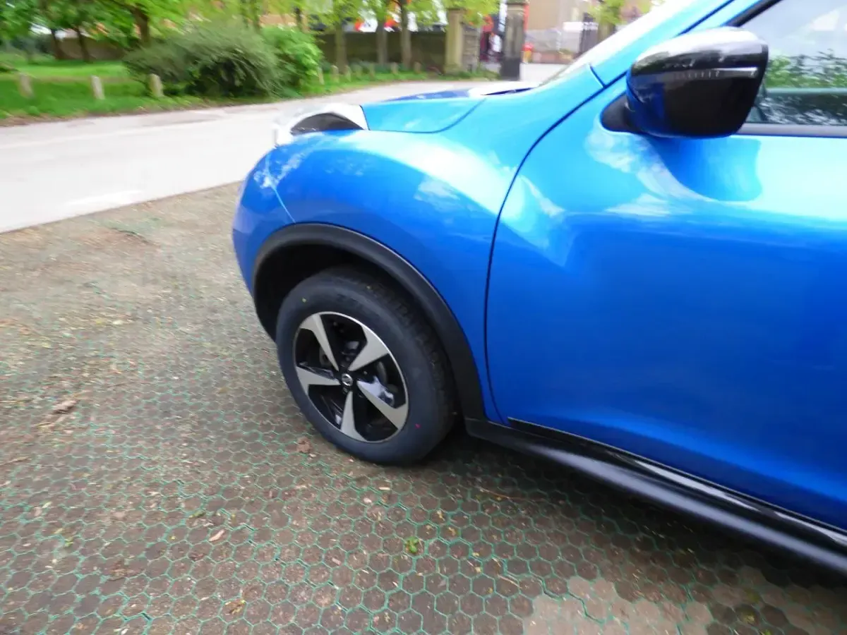 Used Nissan Juke 112 HP (82 kW) 2018 Blue SUV