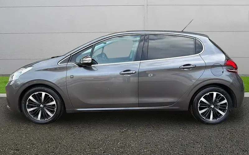 Used Peugeot 208 S 82 HP (60 kW) 2019 Grey Hatchback