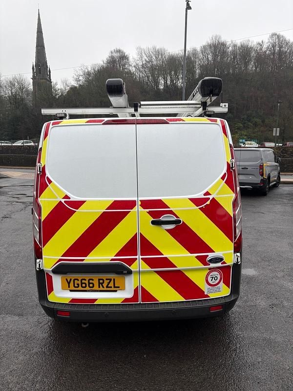 Used Ford Transit Custom 130 HP (95 kW) 2016 White Van