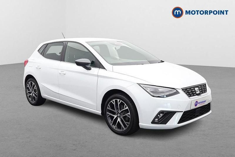 White Used 2025 Seat Ibiza XCELLENCE Hatchback | £18,249 (Fair price) - Image 1/4