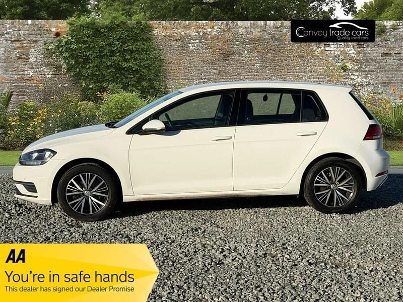 Used VW Golf VII SE 110 HP (80 kW) 2017 White Hatchback