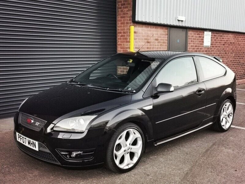 Black Used 2007 Ford Focus ST Hatchback | £3,495 (Good price) - Image 1/4