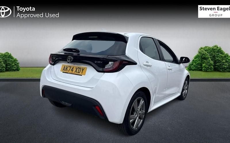 Used Toyota Yaris Hybrid 116 HP (85 kW) 2025 Hatchback