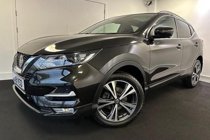 Black Used 2018 Nissan Qashqai N-Connecta SUV | £7,995 (Fair price) - Image 1/1