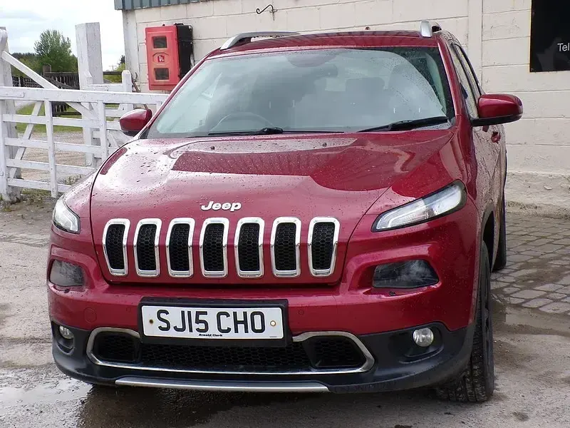 Usado Jeep Cherokee Limited 170 CV (125 kW) 2015 Rojo SUV