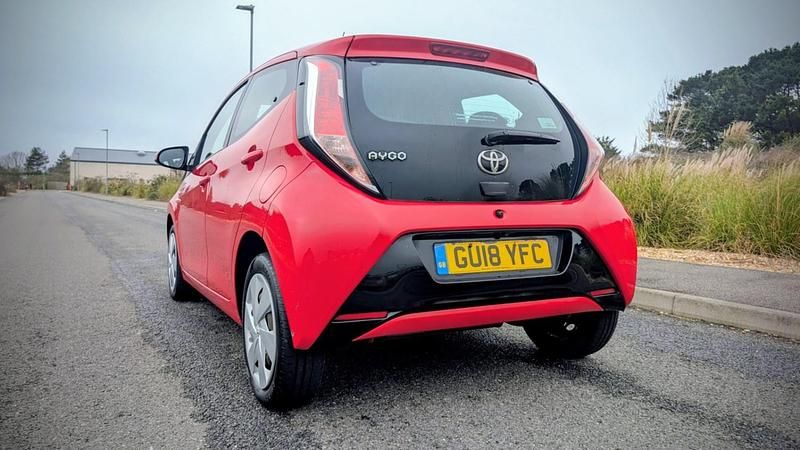 Used Toyota Aygo X-play 2018 Red Hatchback