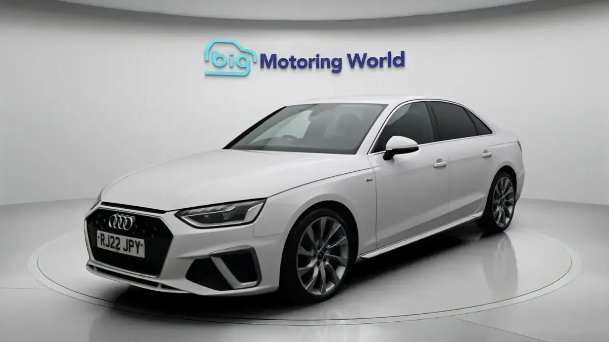 Used Audi A4 S-Line 150 HP (110 kW) 2021 White Sedan