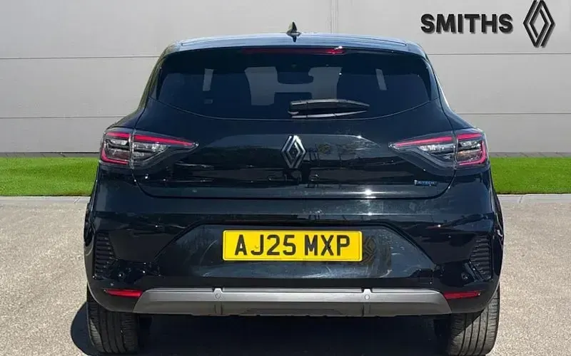 Used Renault Clio Esprit Alpine 143 HP (105 kW) 2025 Diamond black  Hatchback